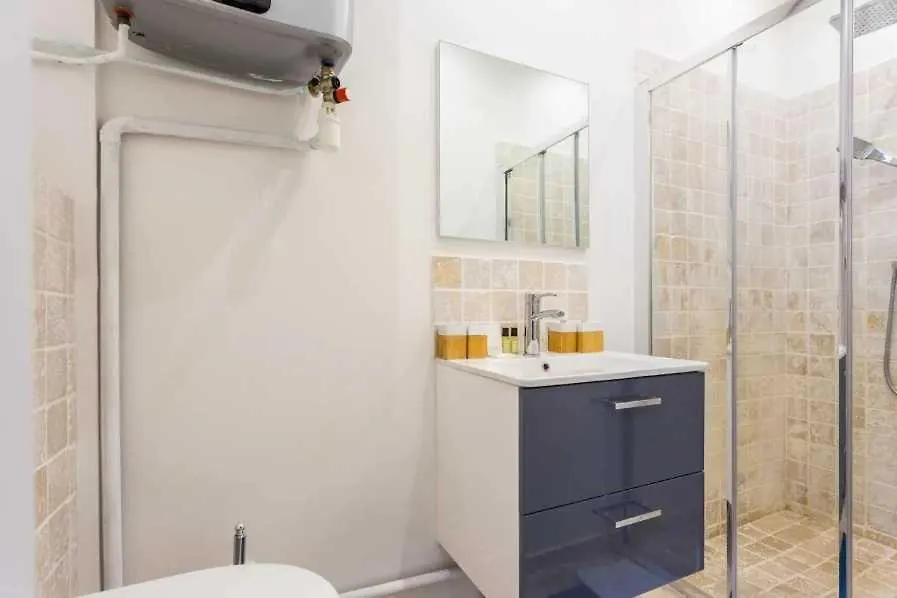 Apartment Cosy Apt -2P- Place De Clichy-Gare Saint Lazarre Paris